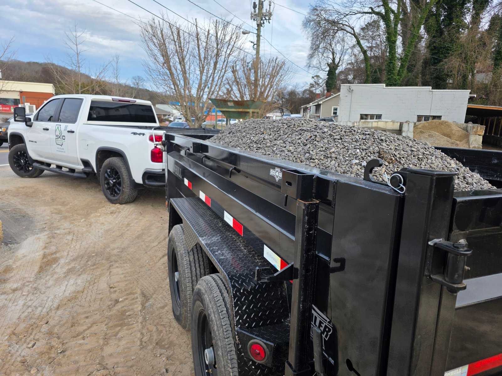 Gravel and material hauling in North Georgia